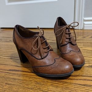 Oxford Pumps